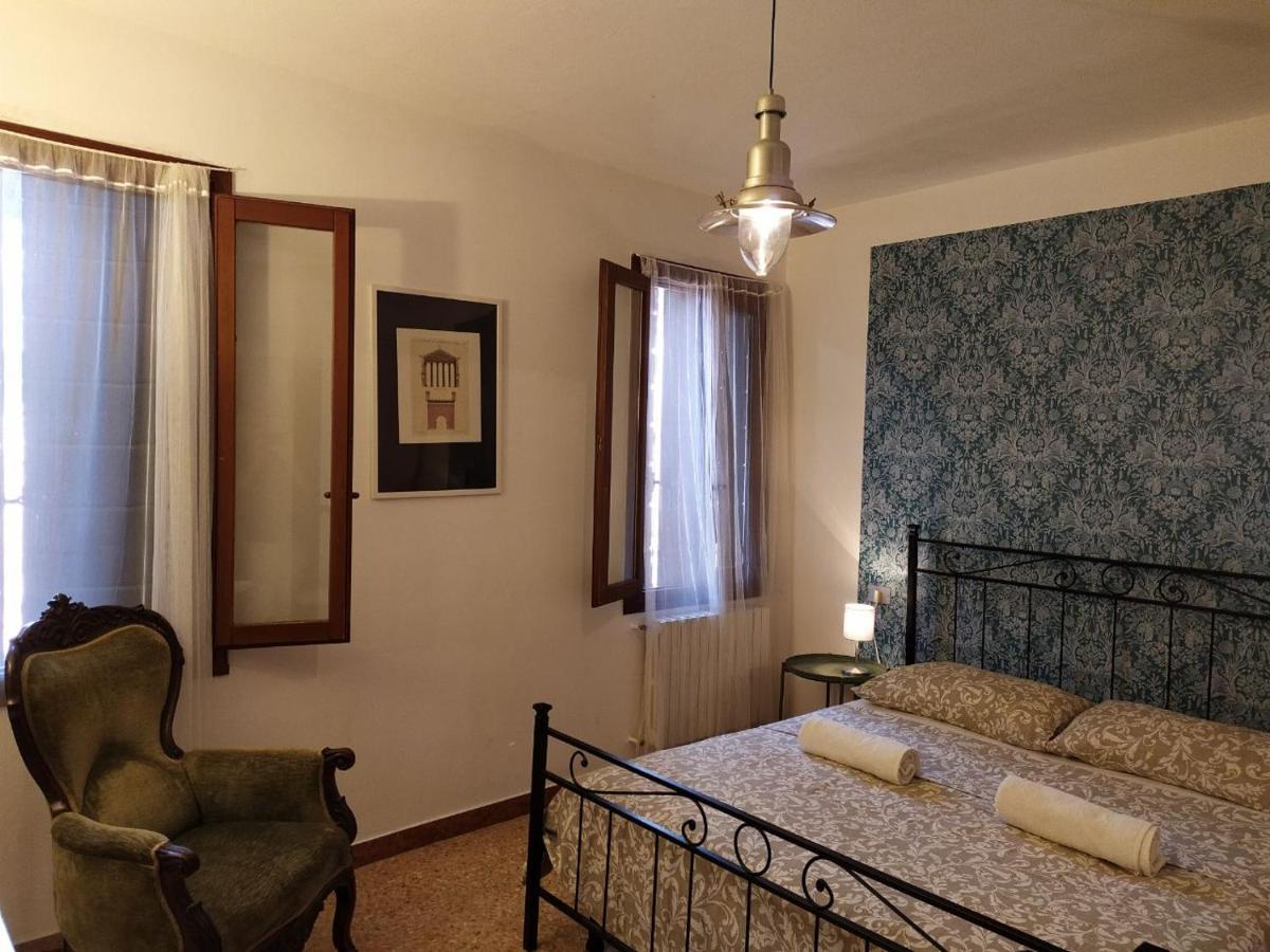 Hotel Two Steps From Rialto Venedig Exterior foto