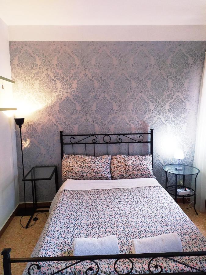 Hotel Two Steps From Rialto Venedig Exterior foto