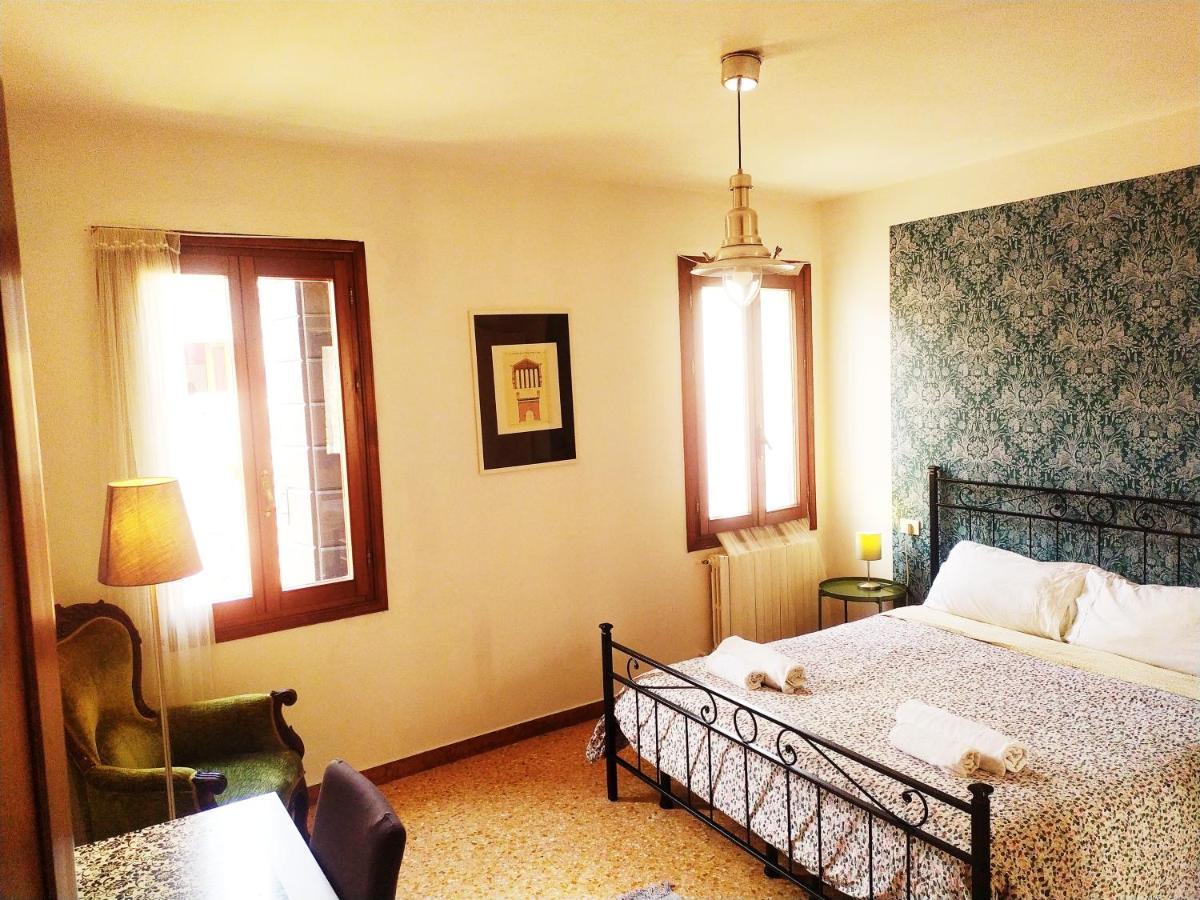 Hotel Two Steps From Rialto Venedig Exterior foto