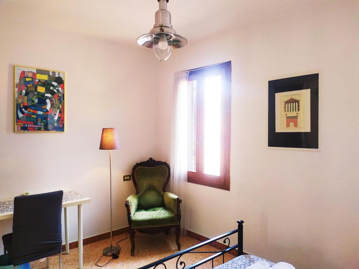 Hotel Two Steps From Rialto Venedig Exterior foto
