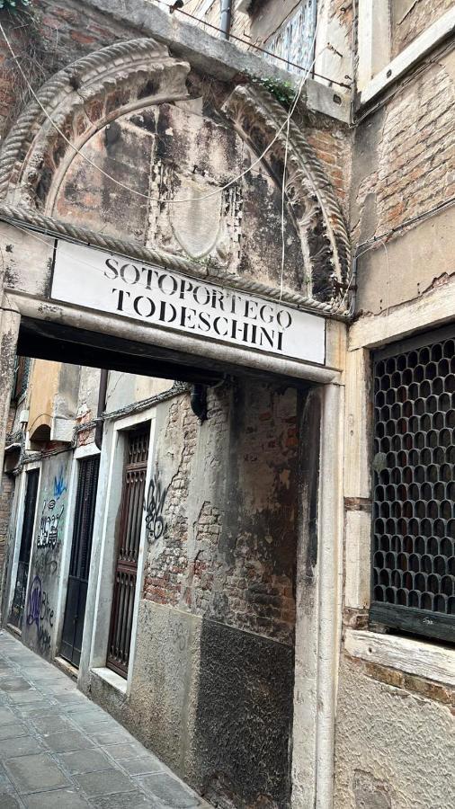 Hotel Two Steps From Rialto Venedig Exterior foto